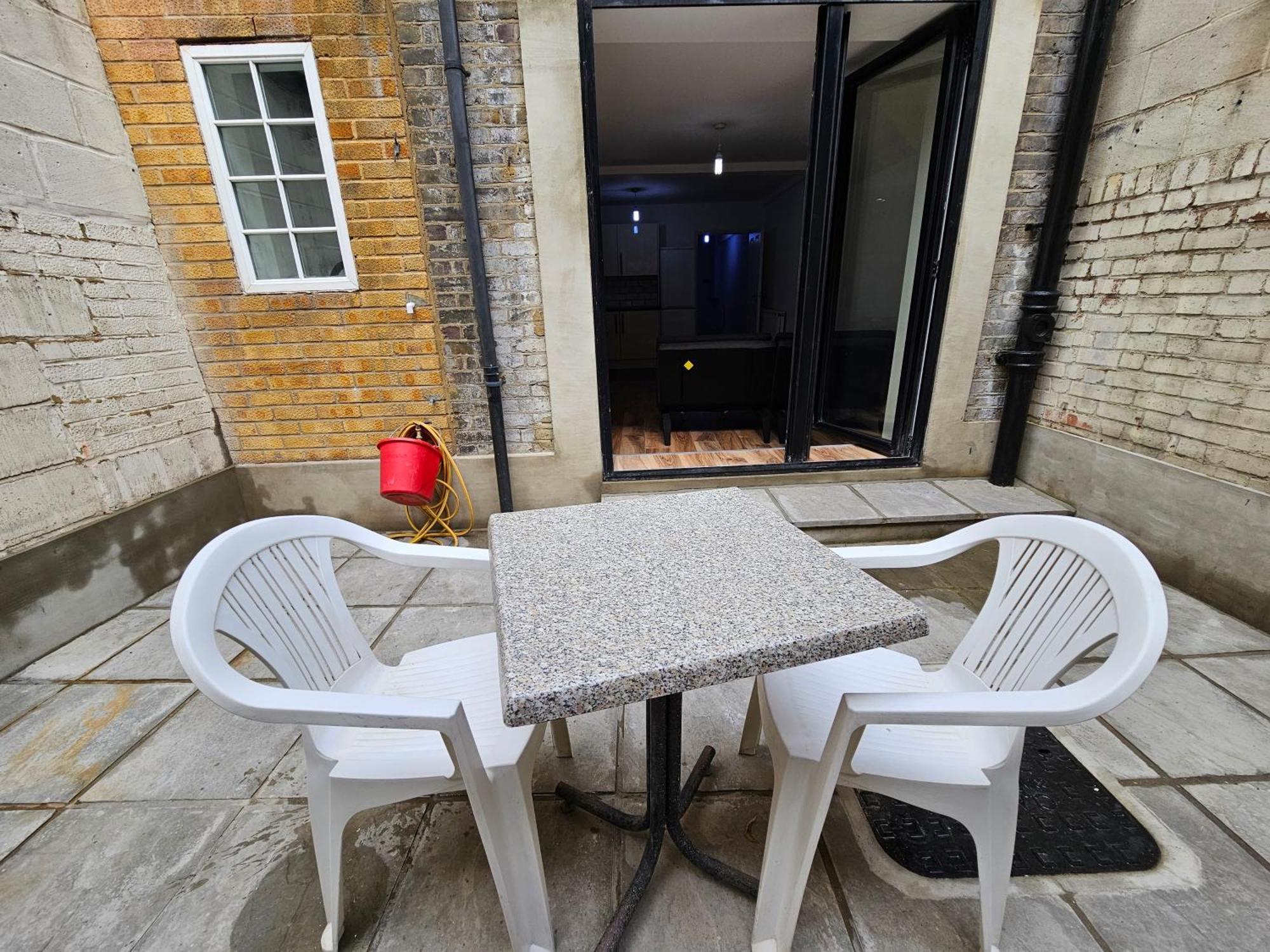 London E1 Apartment Экстерьер фото